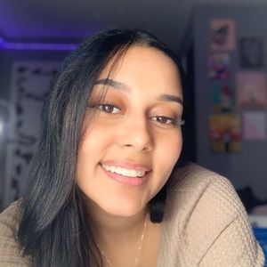 Meet your Posher, Valentina